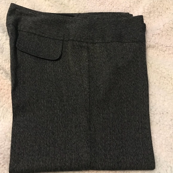 Capri Pants - Picture 2 of 2